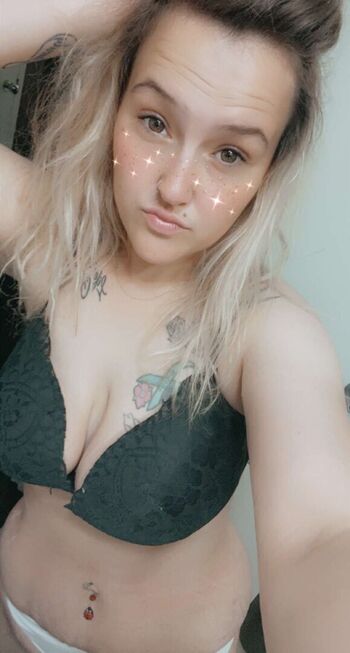 Show your girlfriend page leaked private photo uncensored HD quality