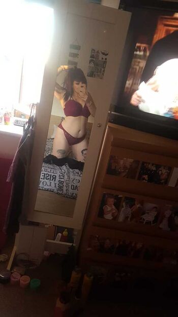 Show your girlfriend leaked private photo uncensored HD quality