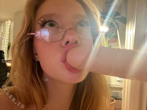 Shutupmelissa  page leaked private photo uncensored HD quality