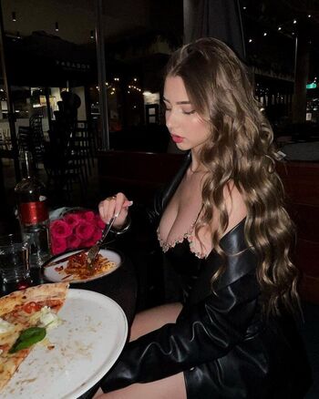 Skyla carpenter leaked private photo uncensored HD quality