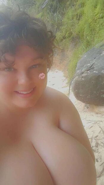 Snaphappyadventurer leaked private photo uncensored HD quality