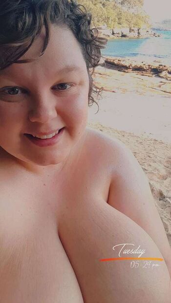 Snaphappyadventurer leaked private photo uncensored HD quality