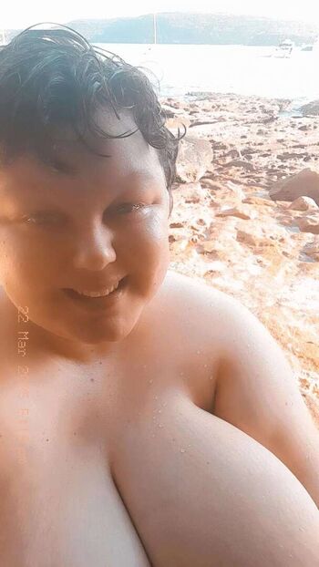 Snaphappyadventurer leaked private photo uncensored HD quality