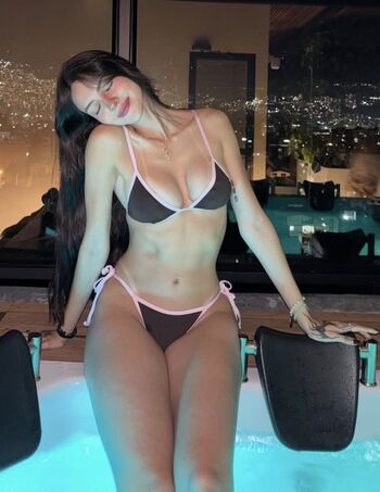 Sofiavve leaked private photo uncensored HD quality