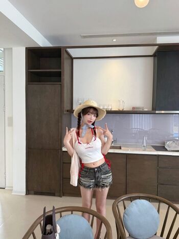 Son ye eun page leaked private photo uncensored HD quality