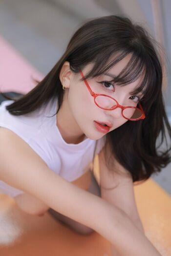 Son ye eun page leaked private photo uncensored HD quality