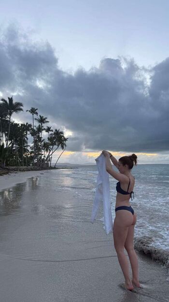 Sophie nelisse page leaked private photo uncensored HD quality