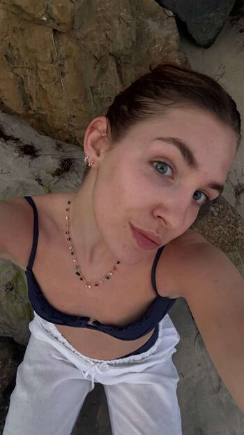 Sophie nelisse page leaked private photo uncensored HD quality