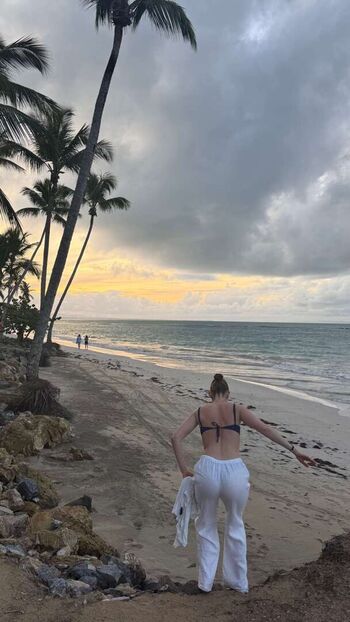 Sophie nelisse page leaked private photo uncensored HD quality