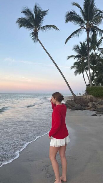 Sophie nelisse page leaked private photo uncensored HD quality