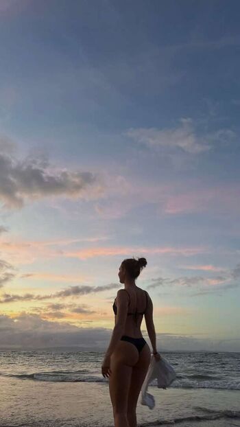 Sophie nelisse page leaked private photo uncensored HD quality