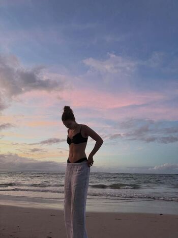 Sophie nelisse page leaked private photo uncensored HD quality