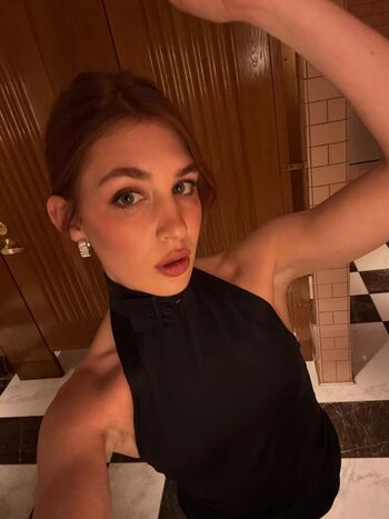 Sophie nelisse page leaked private photo uncensored HD quality