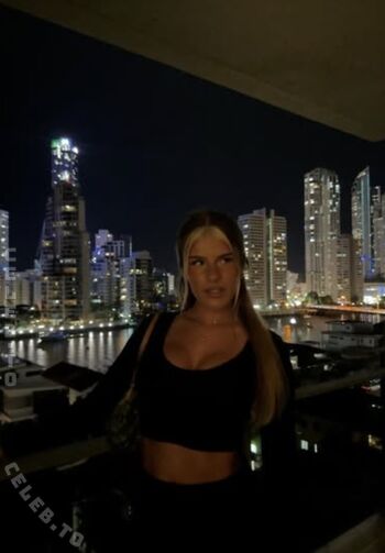 Sophie schnur page leaked private photo uncensored HD quality