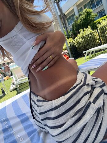 Sophie schnur page leaked private photo uncensored HD quality