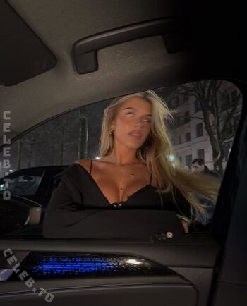 Sophie schnur page leaked private photo uncensored HD quality