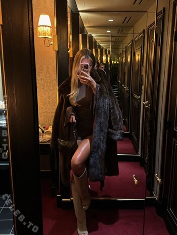 Sophie schnur page leaked private photo uncensored HD quality