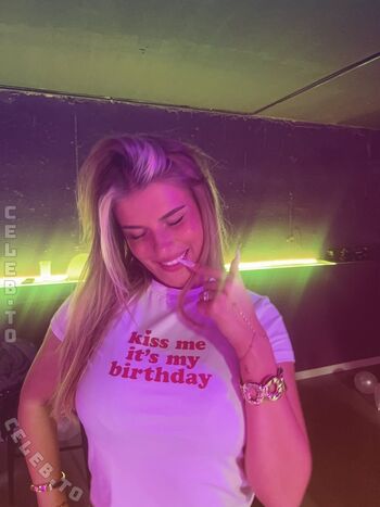 Sophie schnur page leaked private photo uncensored HD quality