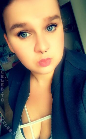 Sophieschmande page leaked private photo uncensored HD quality