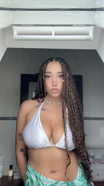 Spicyhoney leaked private photo uncensored HD quality
