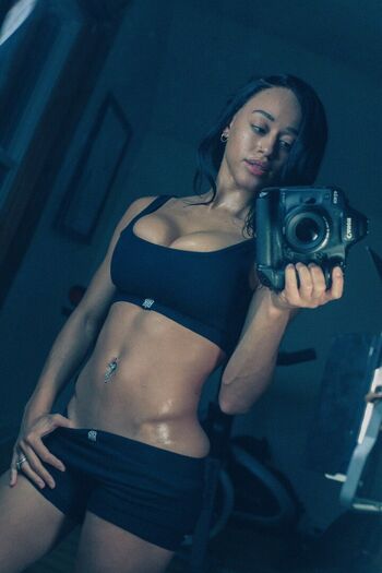 Stormi maya  page leaked private photo uncensored HD quality