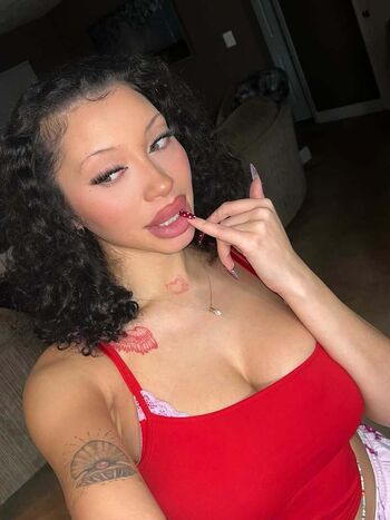 Tarahmisu leaked private photo uncensored HD quality