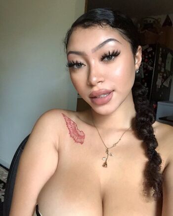 Tarahmisu leaked private photo uncensored HD quality