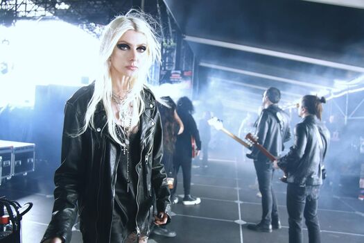 Taylor momsen  page leaked private photo uncensored HD quality
