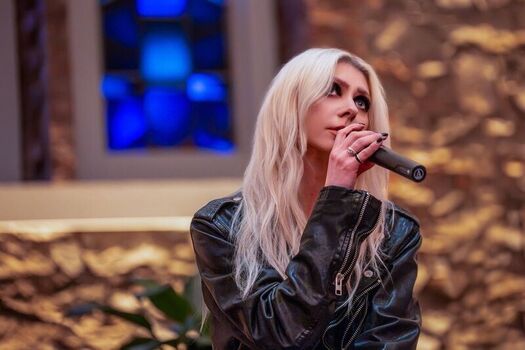 Taylor momsen leaked private photo uncensored HD quality