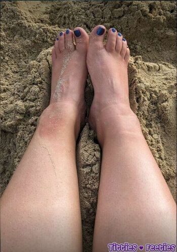 Titties and feeties leaked private photo uncensored HD quality