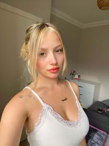 Turkish girls leaked private photo uncensored HD quality