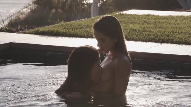 Uma jolie page leaked private photo uncensored HD quality