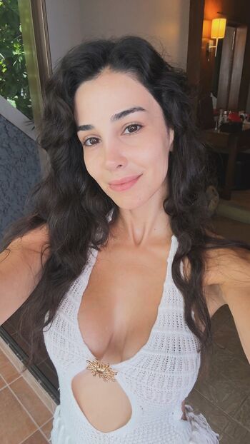 Vahide bulu leaked private photo uncensored HD quality