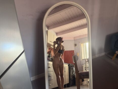 Valen pinto page leaked private photo uncensored HD quality