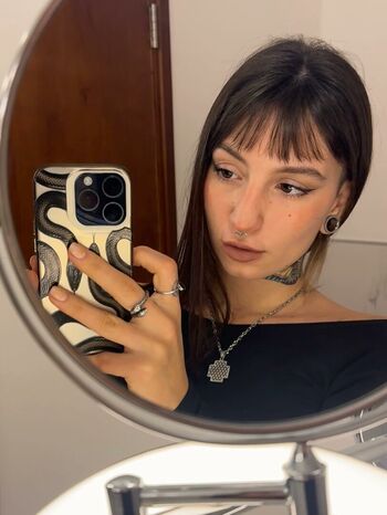 Valentinaorts page leaked private photo uncensored HD quality