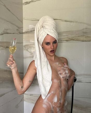 Victoria de angelis leaked private photo uncensored HD quality