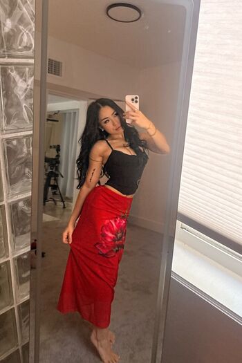 Vivienne vo page leaked private photo uncensored HD quality