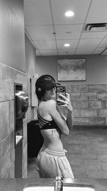 Willow shields  page leaked private photo uncensored HD quality