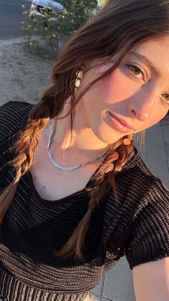 Willow shields leaked private photo uncensored HD quality