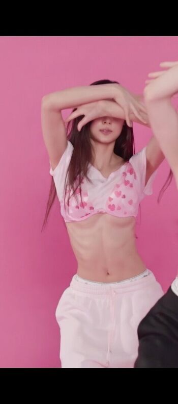 Womenk pop page leaked private photo uncensored HD quality