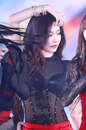 Womenk pop page leaked private photo uncensored HD quality