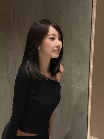 Womenk pop page leaked private photo uncensored HD quality