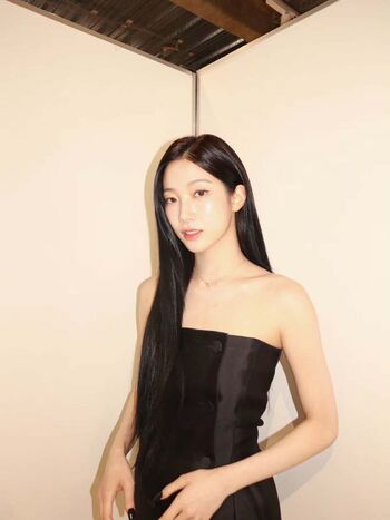 Womenk pop page leaked private photo uncensored HD quality