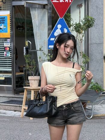 Womenk pop page leaked private photo uncensored HD quality