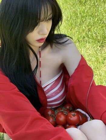 Womenk pop page leaked private photo uncensored HD quality