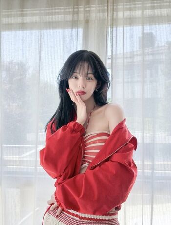 Womenk pop page leaked private photo uncensored HD quality