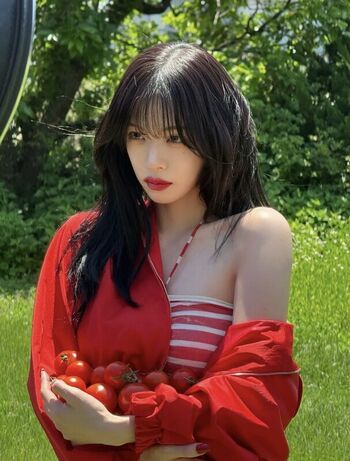 Womenk pop page leaked private photo uncensored HD quality