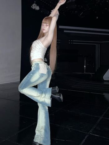 Womenk pop page leaked private photo uncensored HD quality