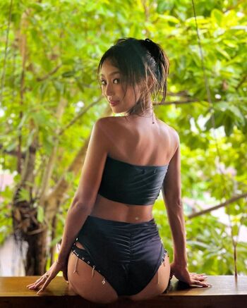 Womenk pop page leaked private photo uncensored HD quality