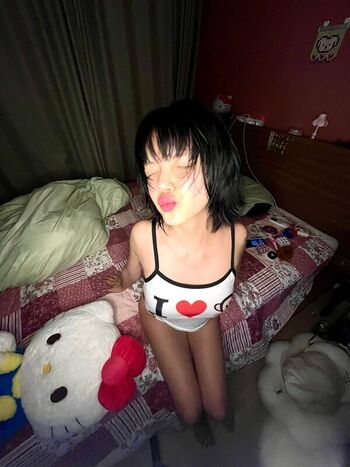 Womenk pop page leaked private photo uncensored HD quality